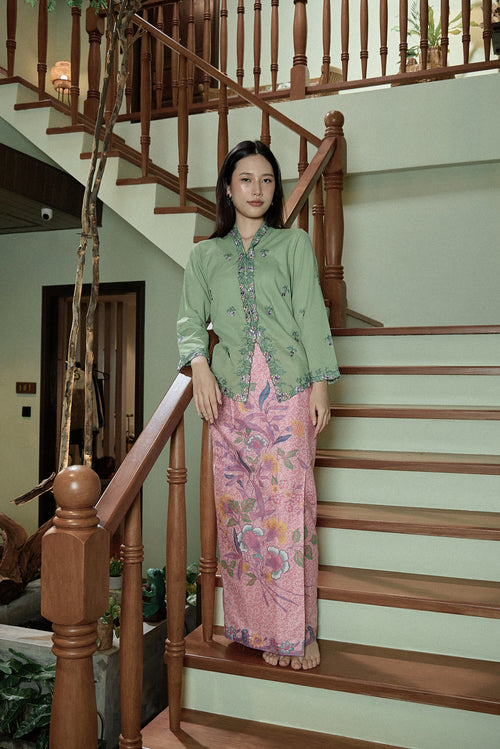 AZIZAH KEBAYA SULAM TOP IN MATCHA