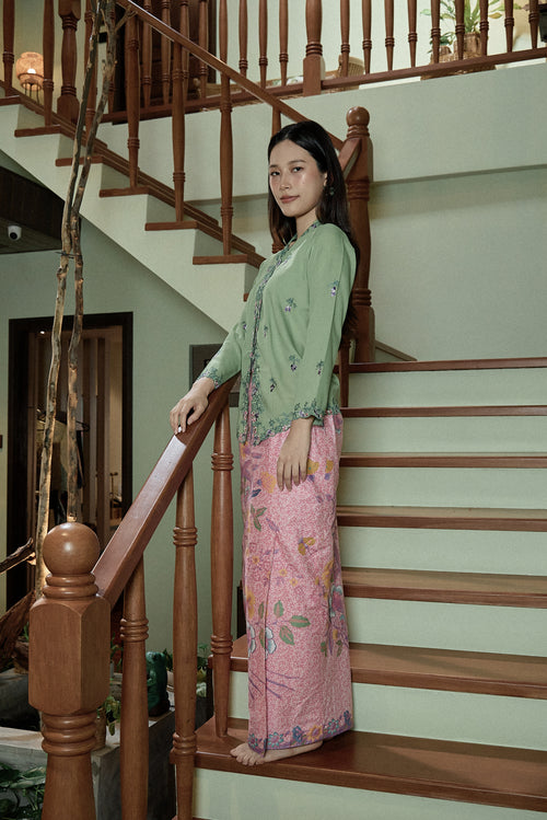 BATIK  SKIRT CAP HALUS IN PINK