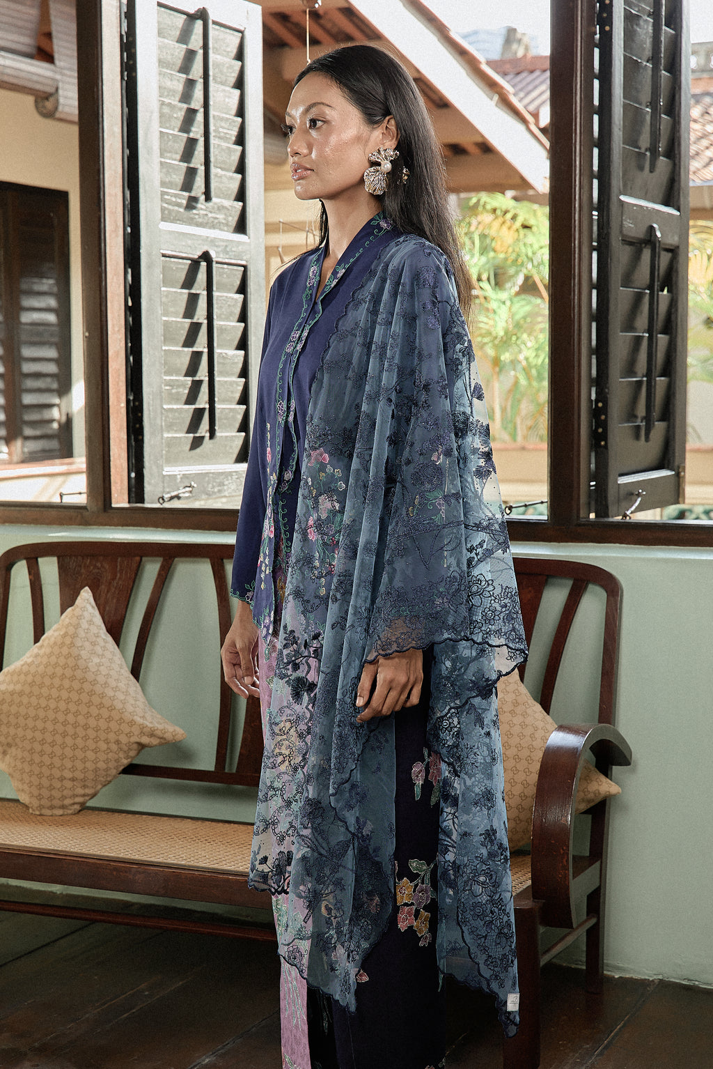 SELENDANG MAK INANG IN MIDNIGHT BLUE