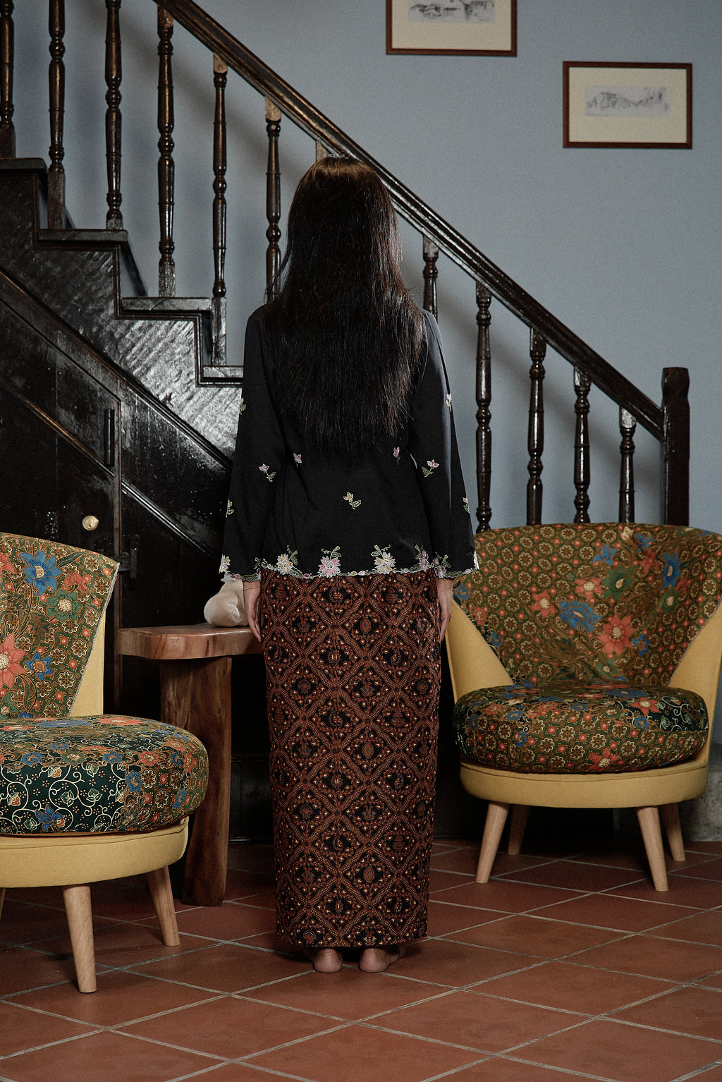 AZIZAH KEBAYA SULAM TOP IN CINCAU