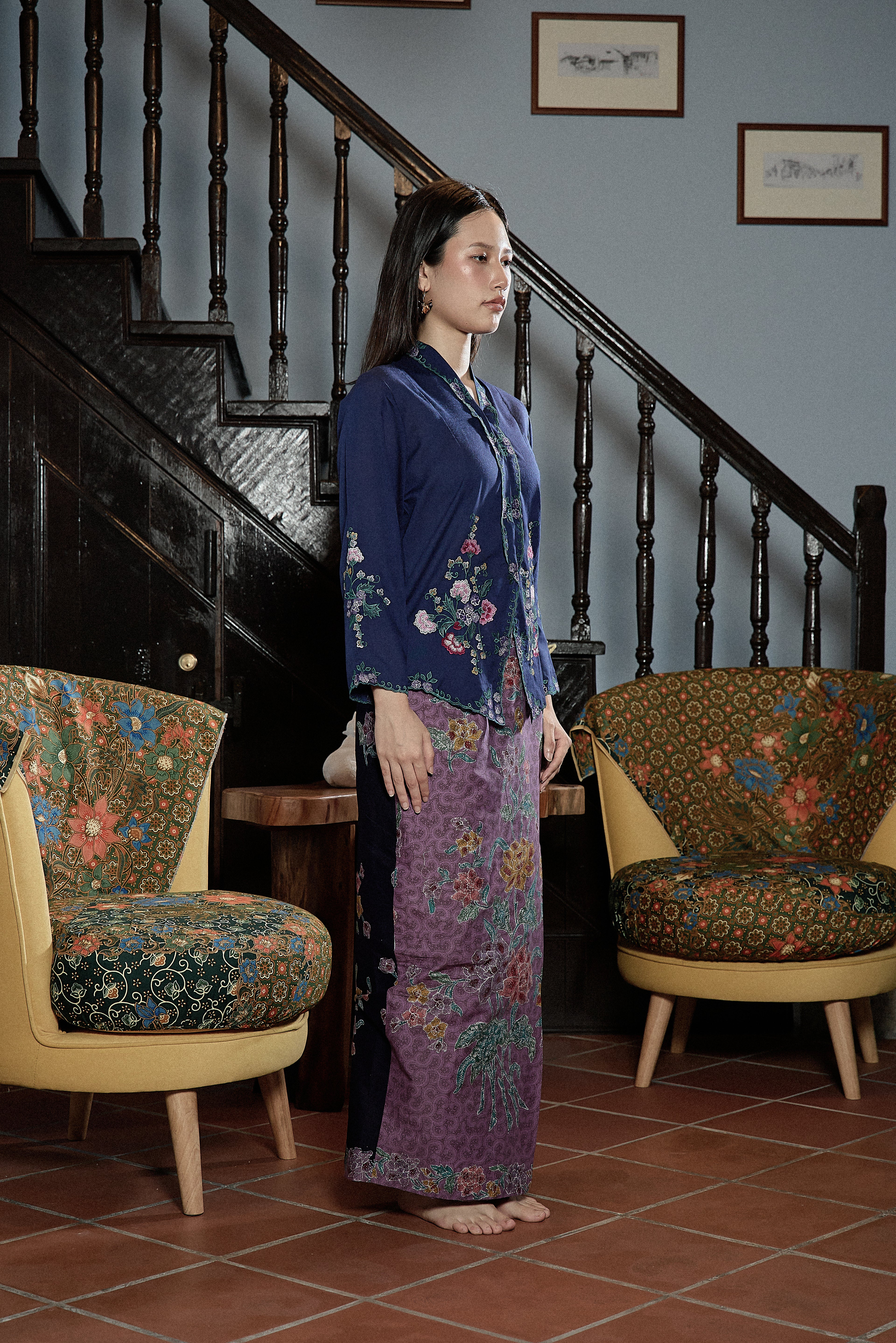 AZIZAH KEBAYA SULAM TOP IN MIDNIGHT BLUE