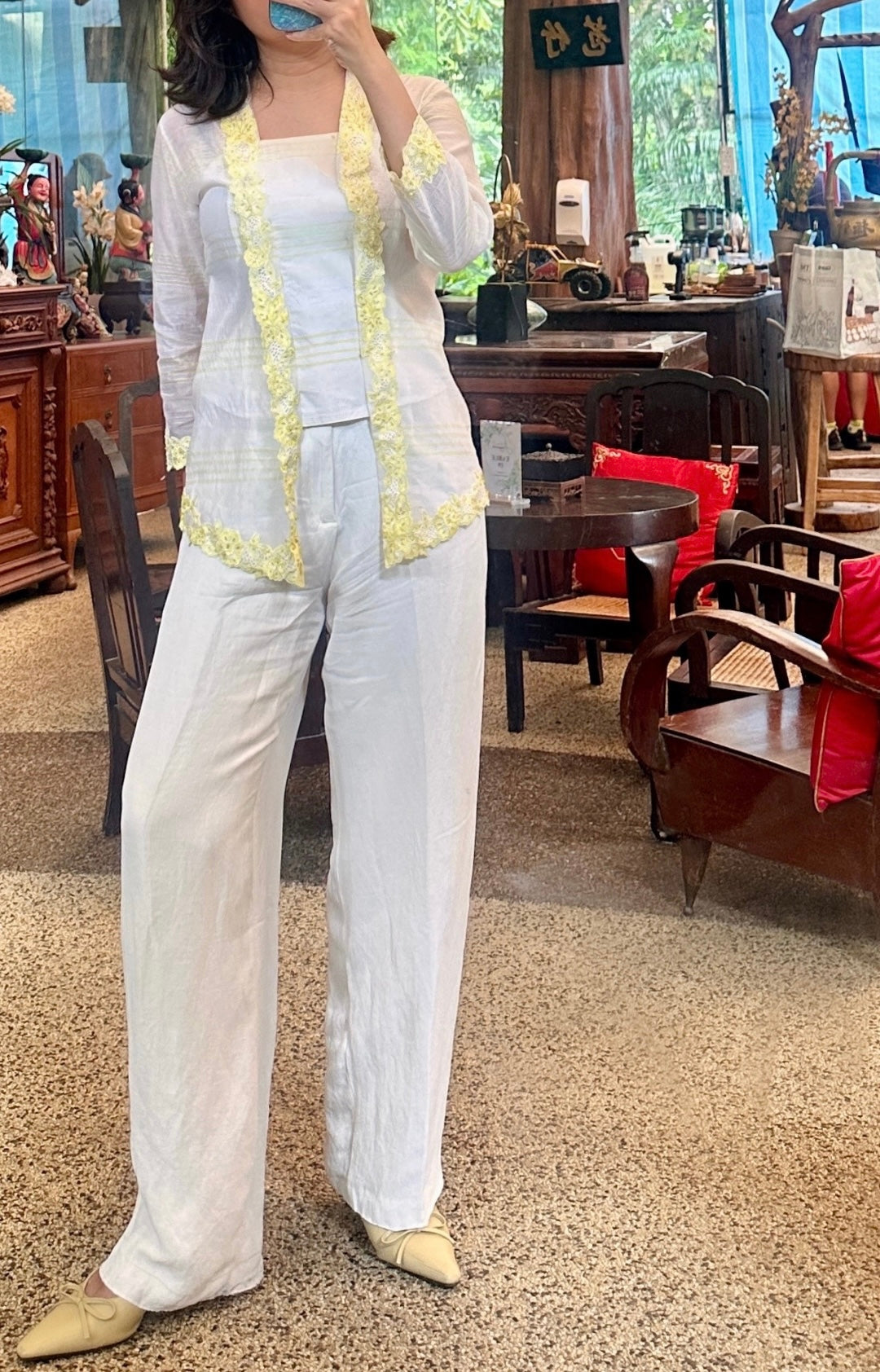 SURI KEBAYA KOTA BHARU TOP IN BUTTER YELLOW