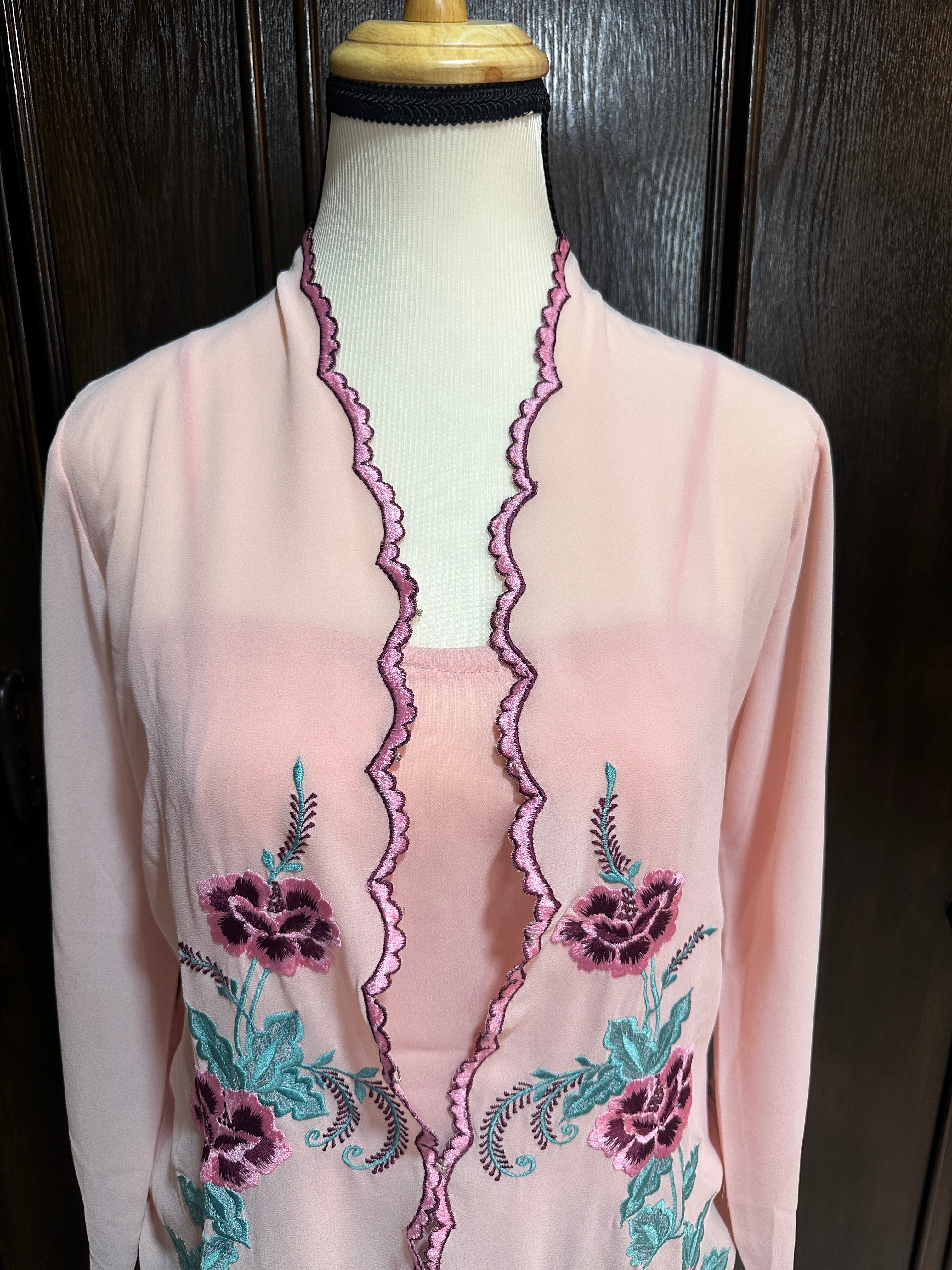 RUMI KEBAYA PINK