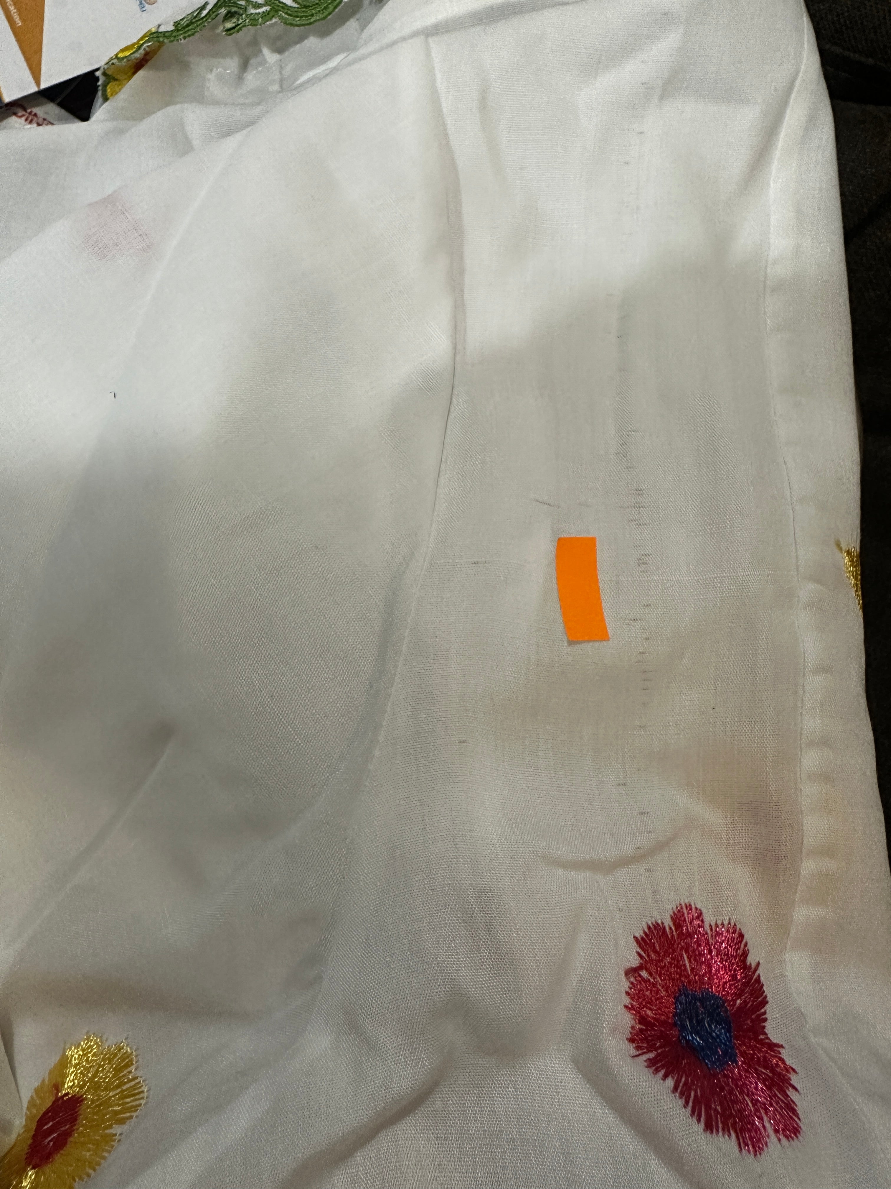 MELUR AS-IS (Fabric Character and Marks)