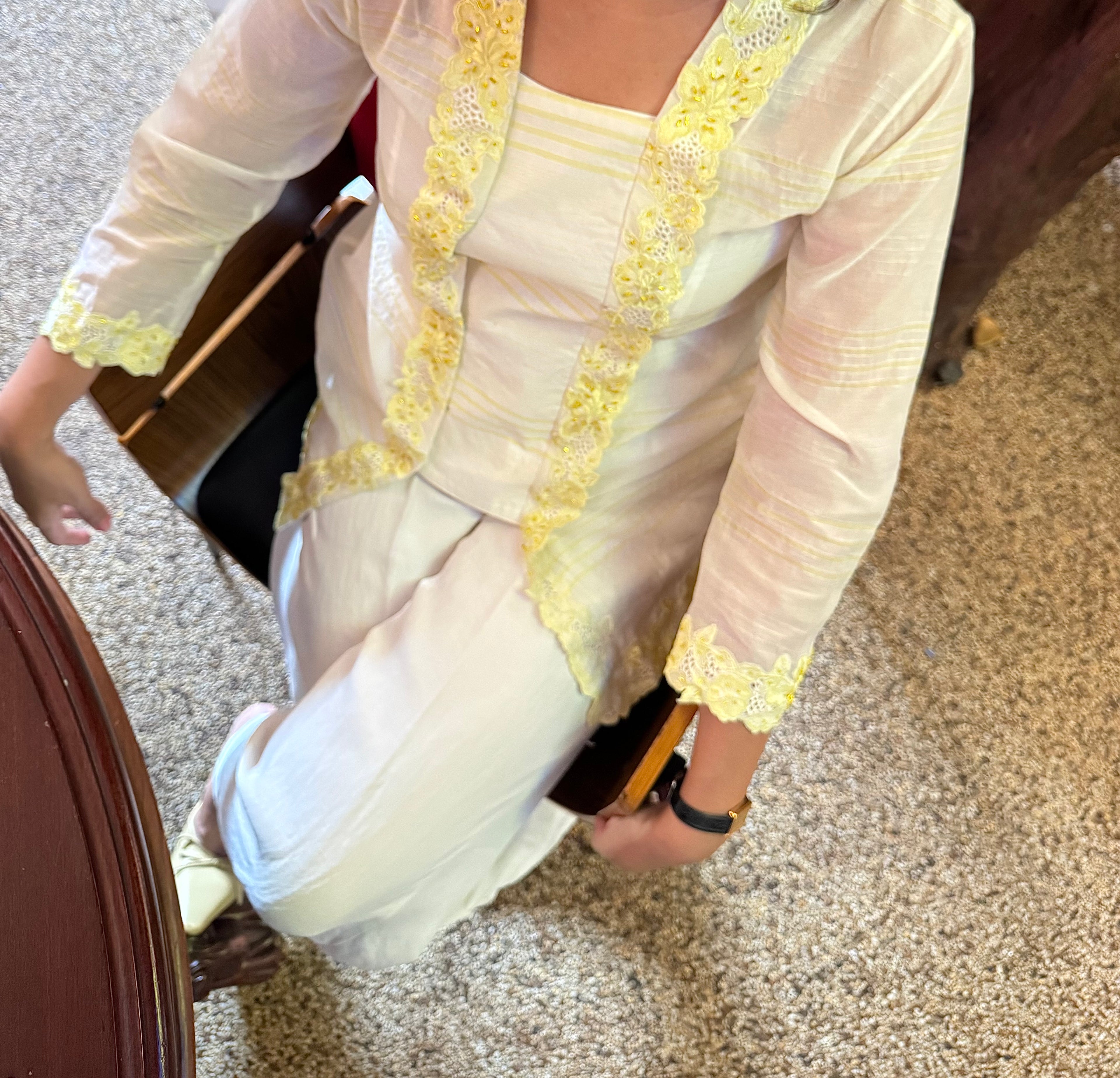 SURI KEBAYA KOTA BHARU TOP IN BUTTER YELLOW