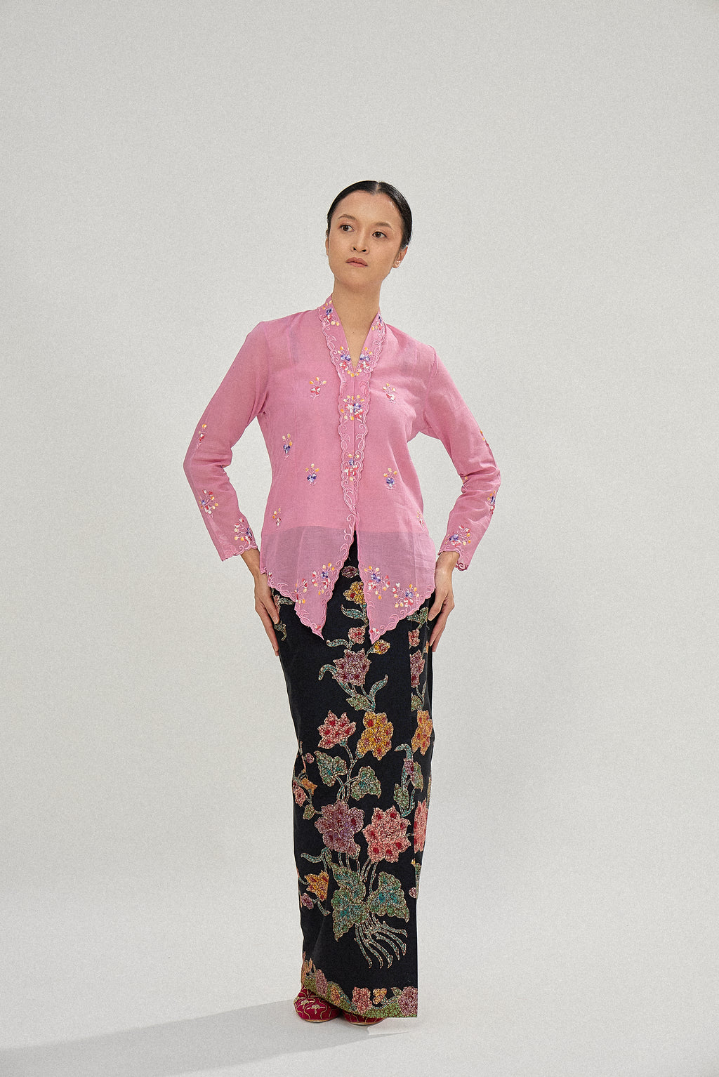 SEROJA KEBAYA TOP