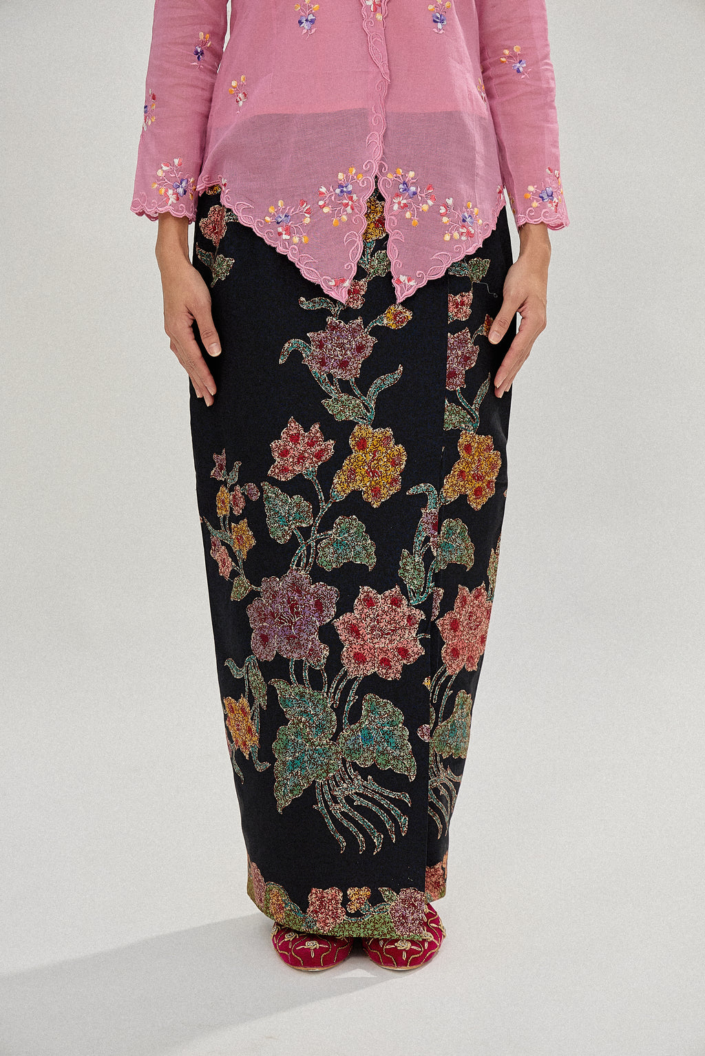 BATIK SKIRT SEMI-LUKIS BLACK
