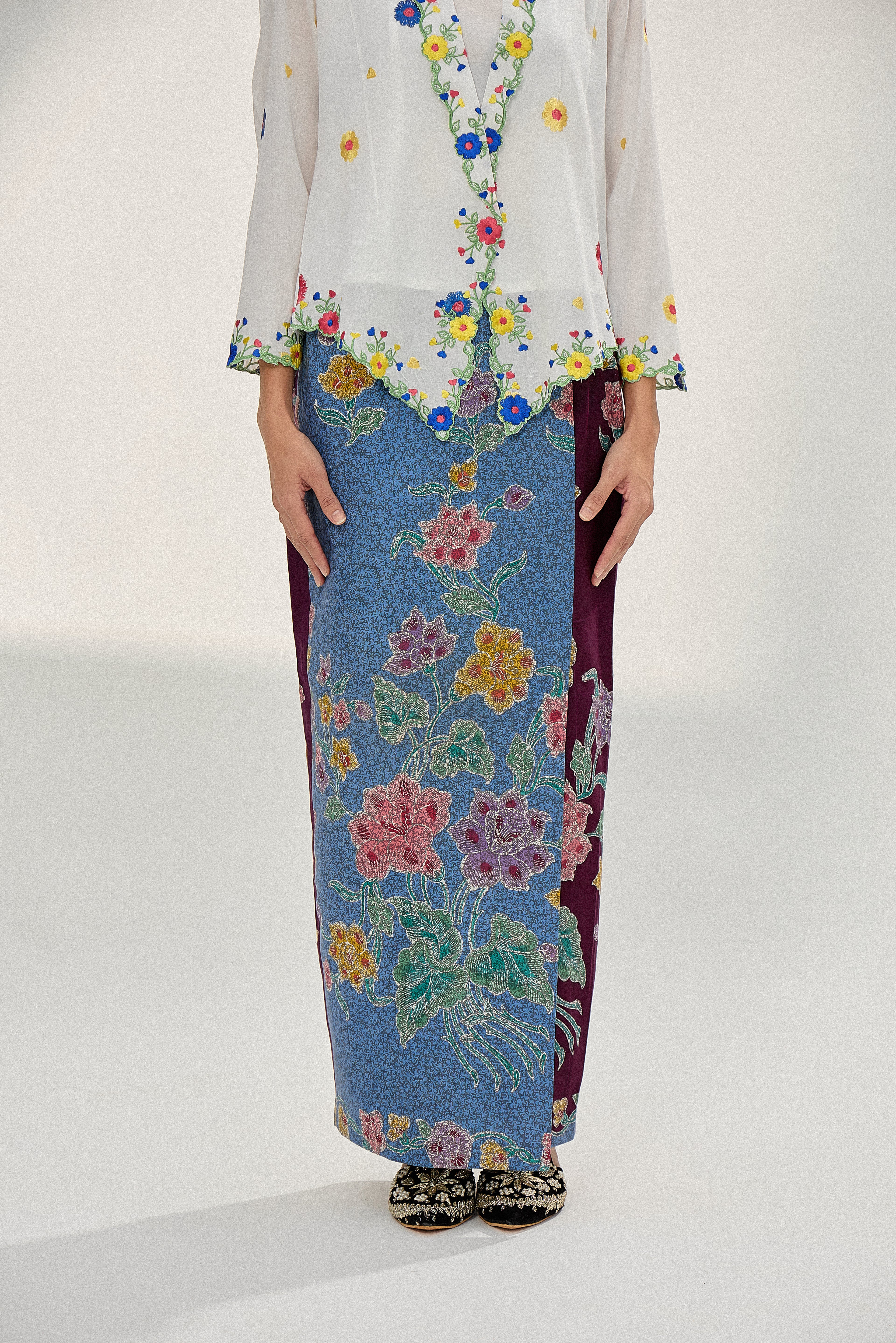 BATIK SKIRT SEMI-LUKIS BLUE