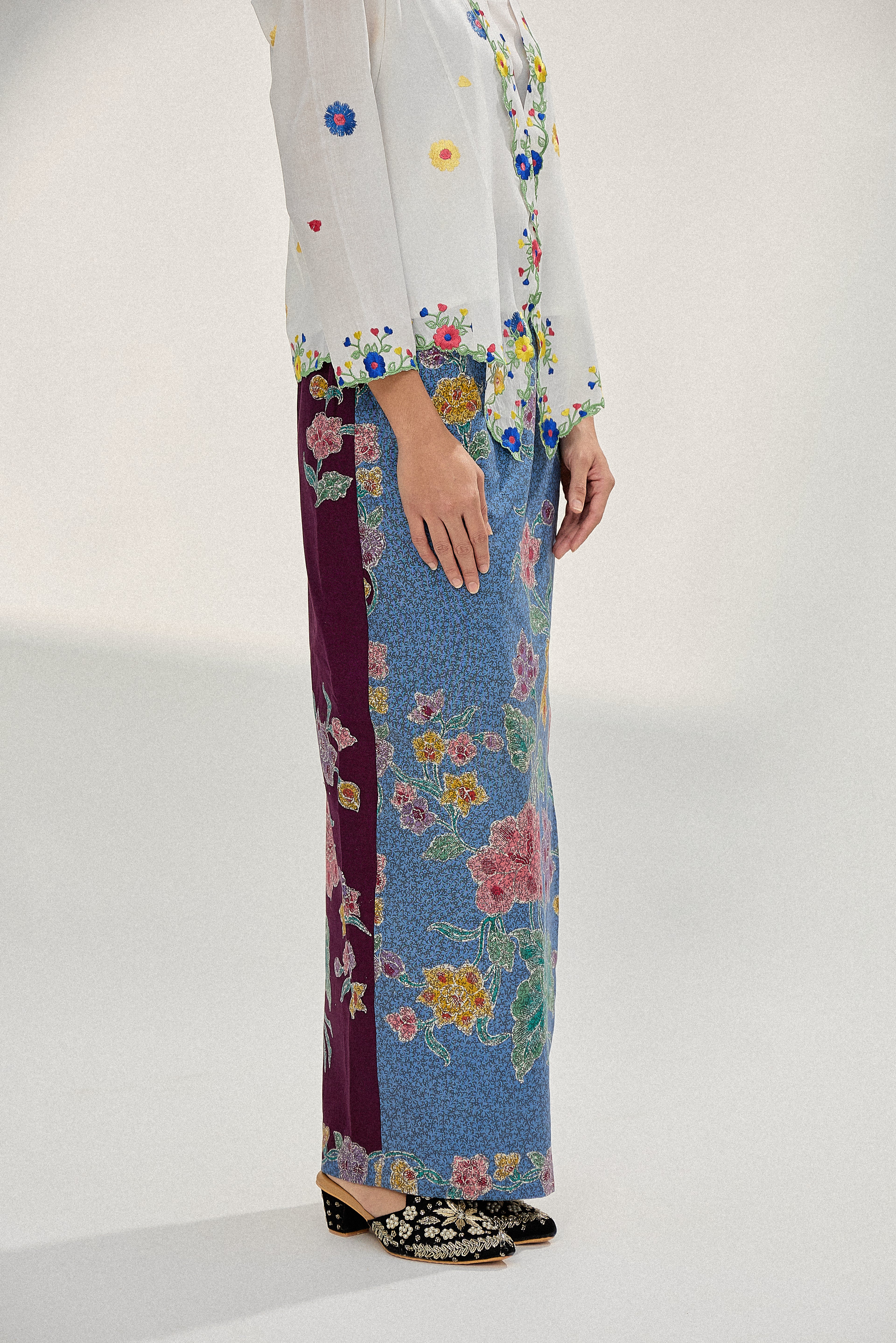 BATIK SKIRT SEMI-LUKIS BLUE