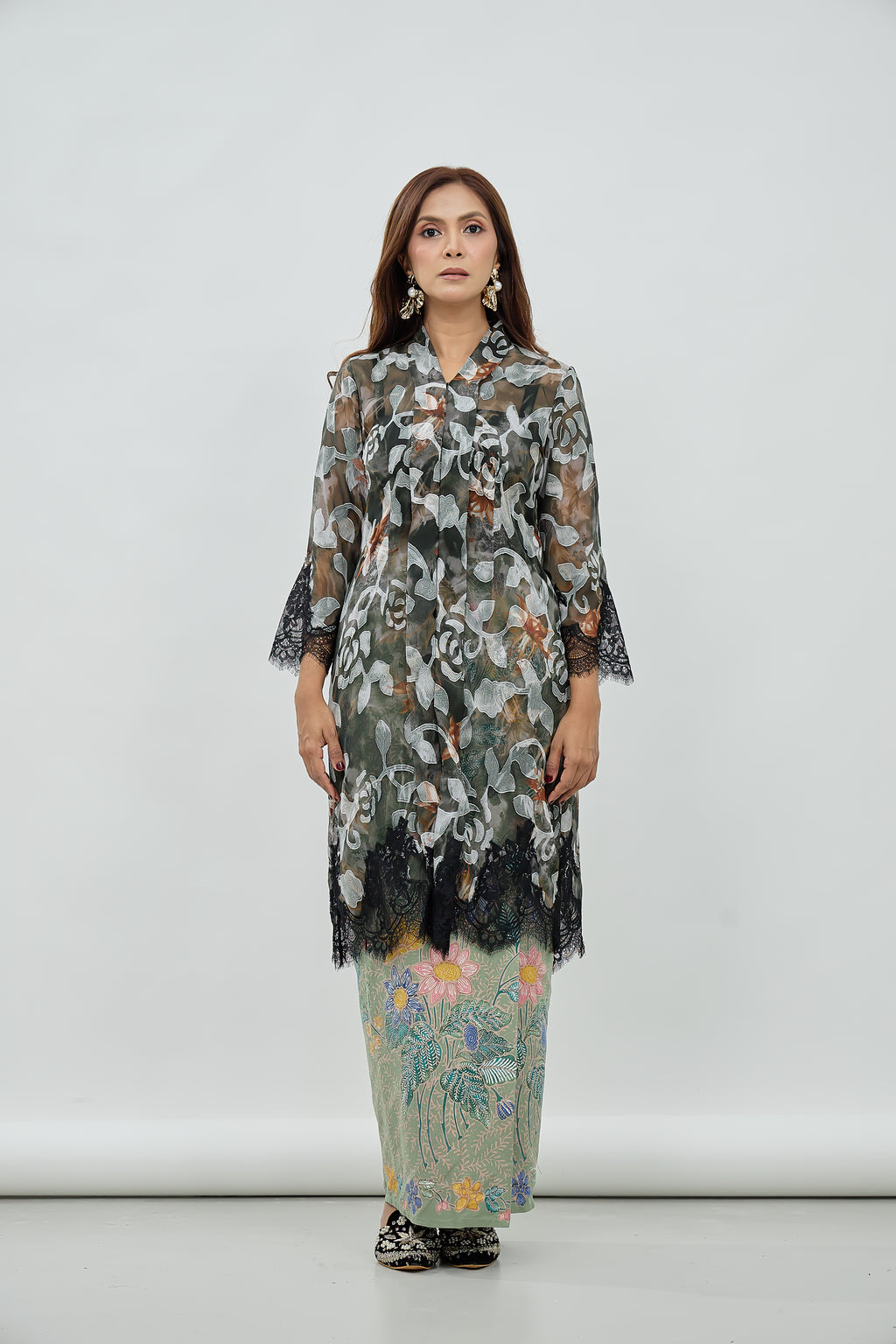 DANG ANUM KEBAYA TOP IN DEEP OLIVE