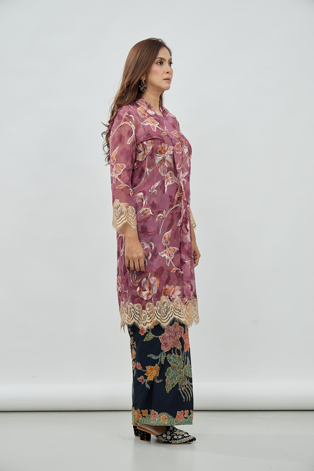 DANG ANUM KEBAYA TOP IN DUSTY PLUM