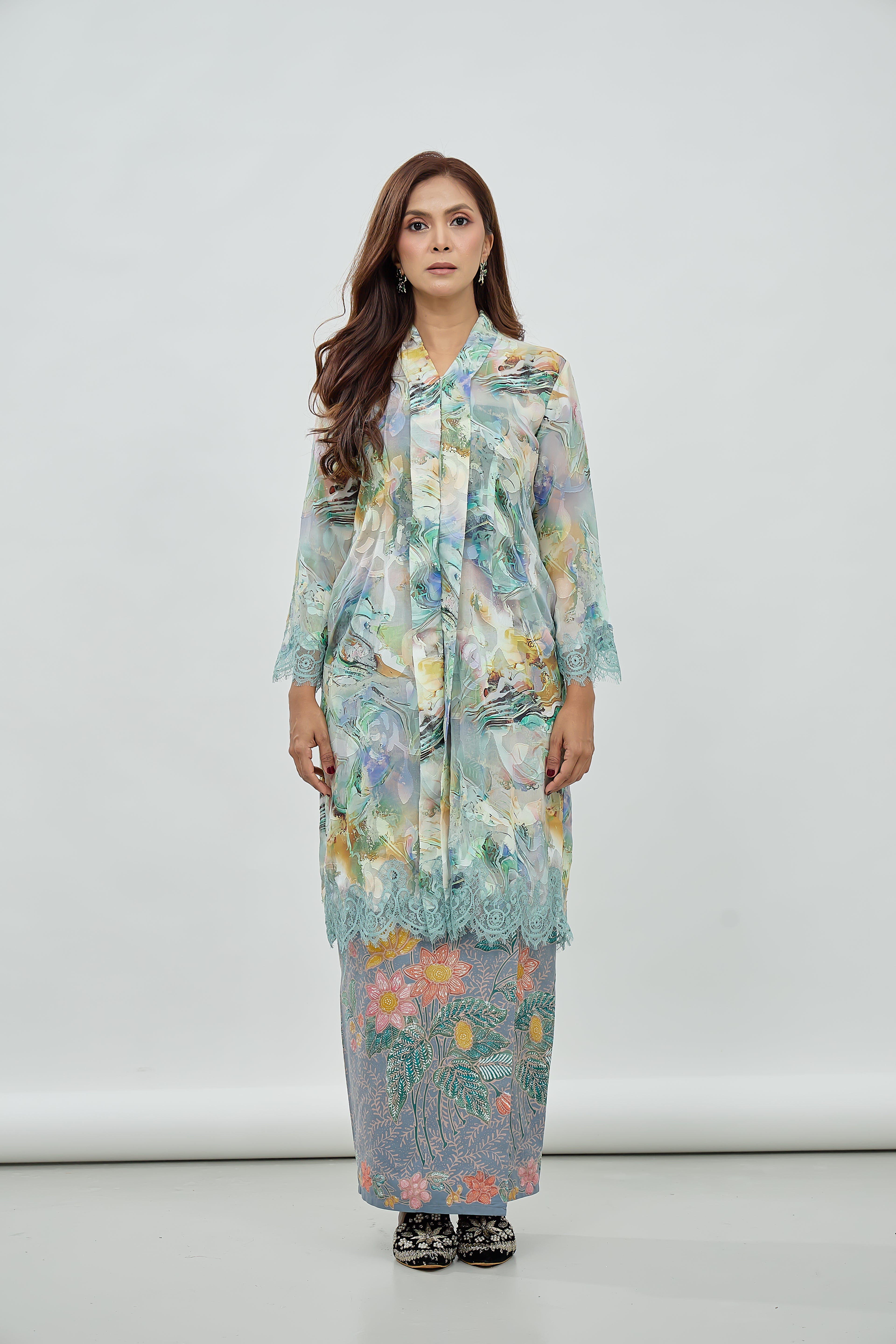 DANG ANUM KEBAYA TOP IN DUSTY SAGE GREEN